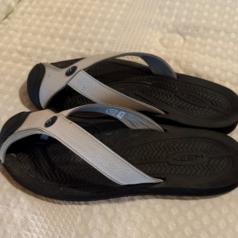 Keen Barbados flip flops - Picture 2 of 5